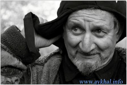 Борис - дамский угодник...)